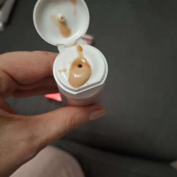 Migros Sanal Market’ten Aldığım Neutrogena Yüz Kremi Süresi Geçmiş