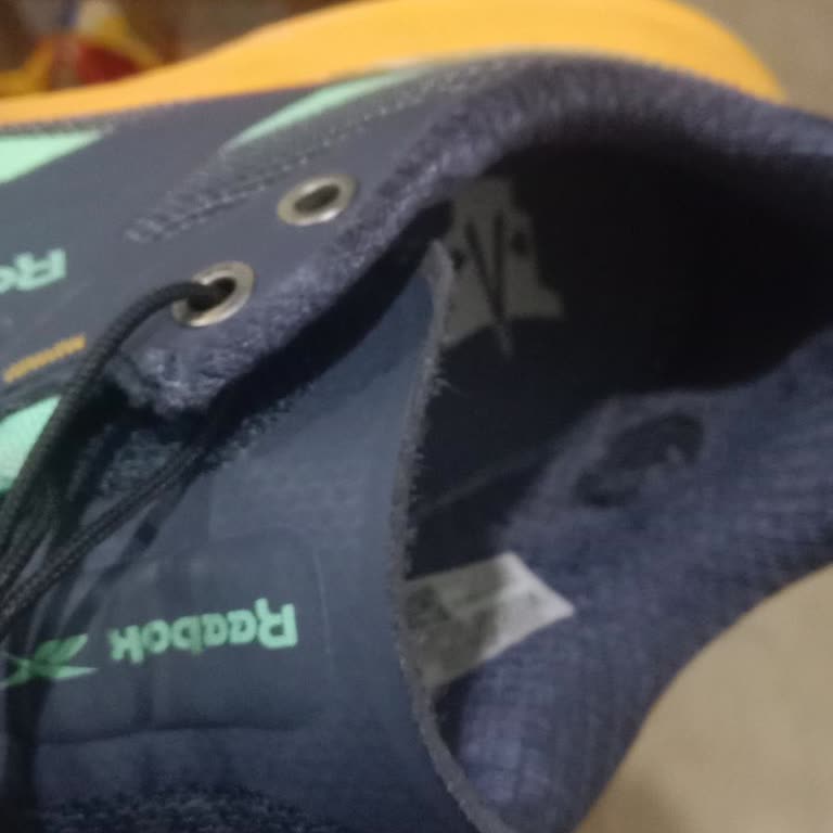 İç Astarı Yırtılan Reebok Ayakkabıda Değişim Ve İade Reddi