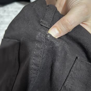 Alarm Etiketi Açılmadı, Pantolon Zarar Gördü Ve Yenisi Talep Ediliyor