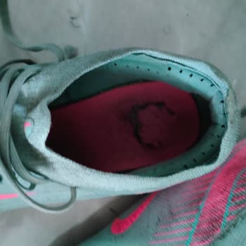 Nike Soccer Cleats Fail Early as Studs Break During Match