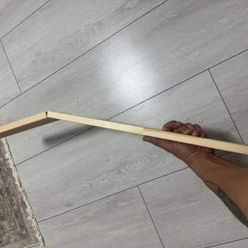 IKEA Sofa’da Kırılan Tahta Parçalar Güvenlik Sorunu Yaratıyor