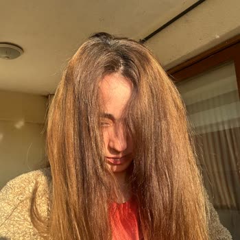 San Kuaför Saçlarım Aşırı Yıprandı ve Ücret İadesi Talep Ediyorum