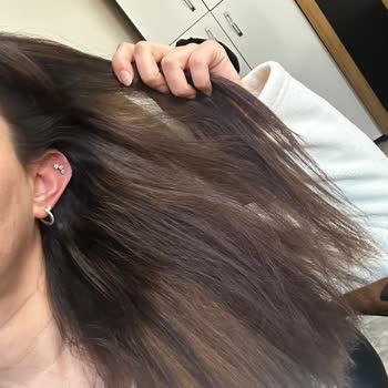 San Kuaför Saçlarım Aşırı Yıprandı ve Ücret İadesi Talep Ediyorum