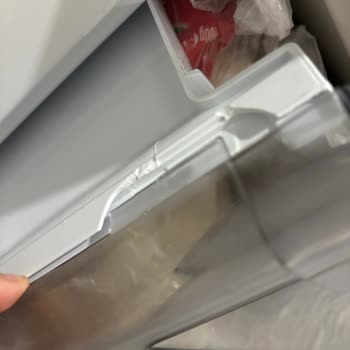 Arçelik Buzdolabı Buzluk Kapak Kırıldı Garanti Kapsamında Değişim Talebi