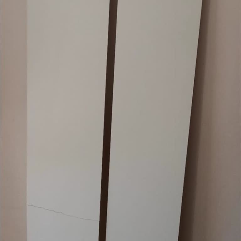 Kırık Kitaplık Parçası İçin Değişim Talebinde 17 Gün Gecikme