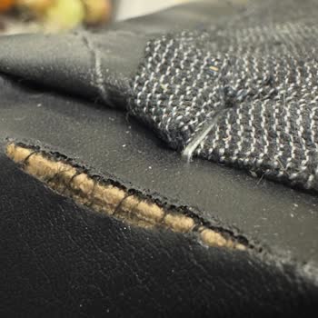 Eymense'den Gelen Kusurlu Köşe Takımı Ve Çekmece Kapağı Kırığına Yanıt Yok