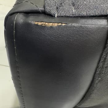 Eymense'den Gelen Kusurlu Köşe Takımı Ve Çekmece Kapağı Kırığına Yanıt Yok