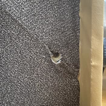 İstikbal Koltuk Çöktü, Servis Zamanında Gelmedi Ve Zarar Verdi