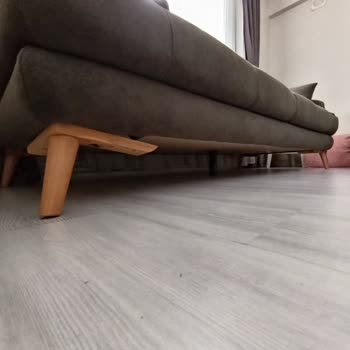 Ayıplı Koltuk Ayakları, Yetersiz Servis Ve Fatura Verilmemesi