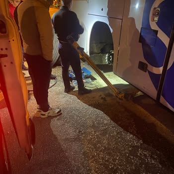 Susurluk’teki Metro Otobüs Arızası, Bilgi Eksikliği Ve Uzun Bekleme