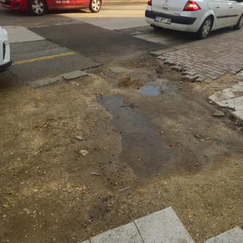 Aksa Gaz’ın Açık Kazısı Mersin’de Trafik Ve İşyerlerini Engelliyor