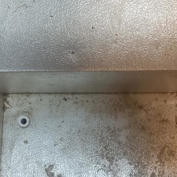 Hijyenik Olmayan Dolap Teslim Edildi, Acil Temizleme Veya Değişim Talebi