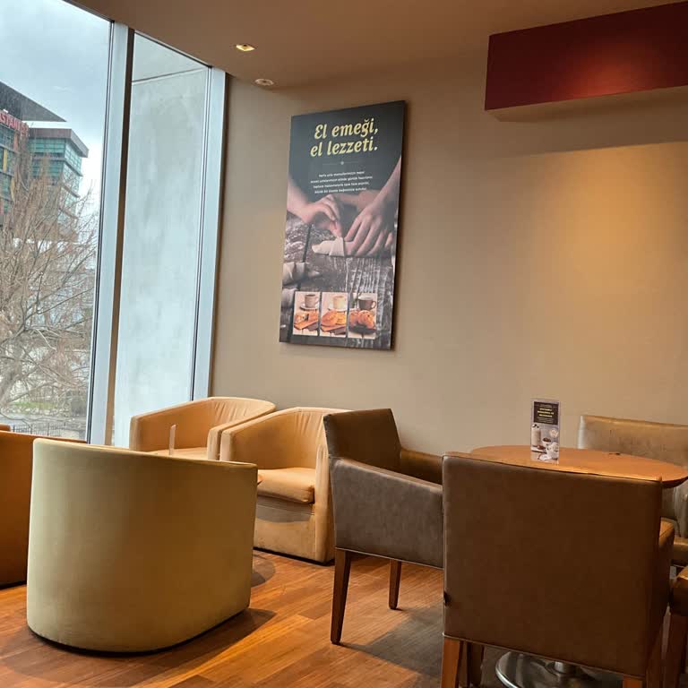 Kahve Dünyası Göztepe Üst Katı Soğukluğu Müşteri Konforunu Zorluyor