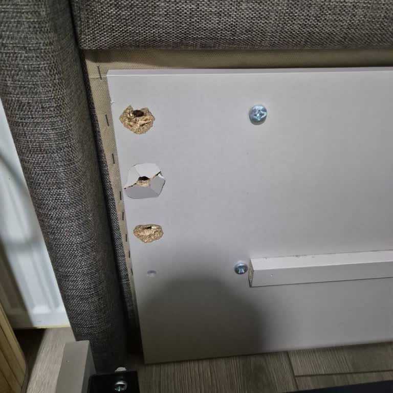 Garanti Kapsamında Ücretsiz Onarım İstiyorum: Kırılan Baza Ve Düşük Kalite