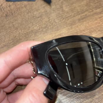Saint Laurent Güneş Gözlüğündeki Kaplama Bozulması Ve Garanti Sürecindeki İletişimsizlik