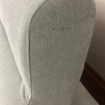 Kelebek Mobilya'da Kusurlu Koltuk Ve Cevapsız Şikayet