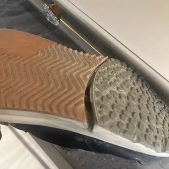 Derimod 6 Aylık Sınır Nedeniyle Ayıplı Ayakkabıyı İnceleme İsteği Reddedildi