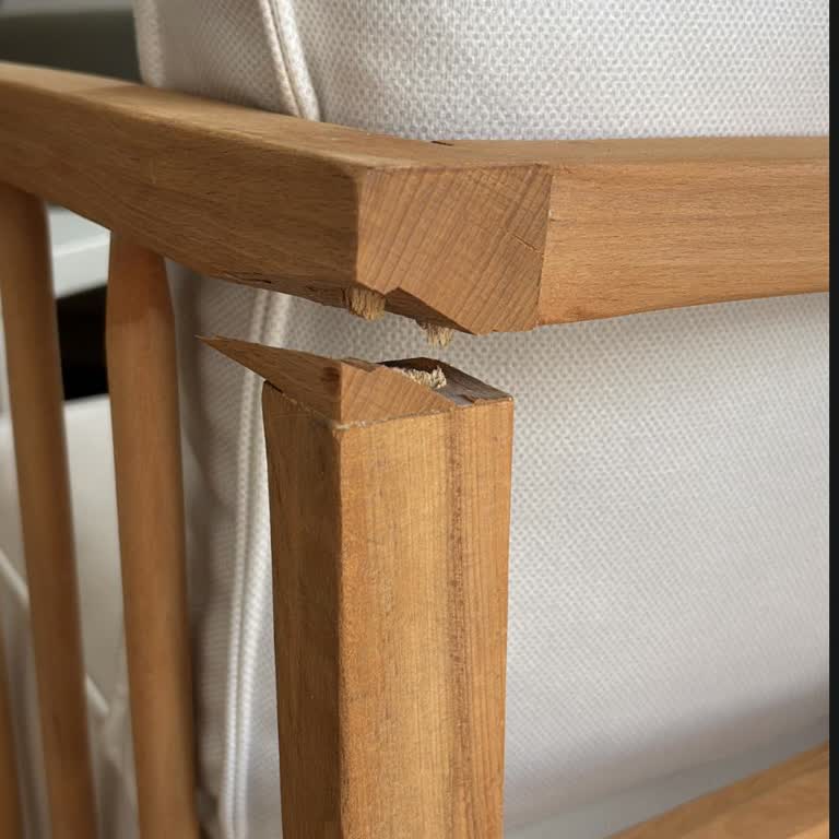 Kırık Koltuk Ve Geciken İade Süreci Sebebiyle Mağduriyetim