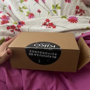 Kargo Paketi Yetkisiz Açıldı Ve "Bu Kutuyu İlk Siz Açıyorsunuz" Yazısı Yanıltıcı