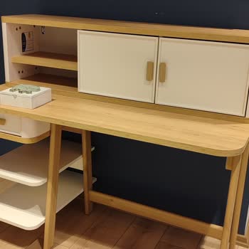 Üst Dolaplı Çalışma Masası Eksik Teslim, Mağaza Çözüm Sunmuyor