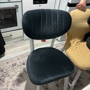 Uymayan Sandalye Kılıfları Ve Satıcıdan Yanıt Alınamaması