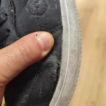 Kısa Sürede Parçalanan Ayakkabı İçin Değişim Ve İade Talebi