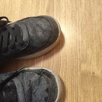 Kısa Sürede Parçalanan Ayakkabı İçin Değişim Ve İade Talebi