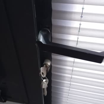 Kaya Camlama’da Kapı Montajı Hatası Ve Cevapsızlık