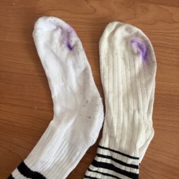 Derimod Botların İç Kısmında Boya Akması Ve Değişim Talebi