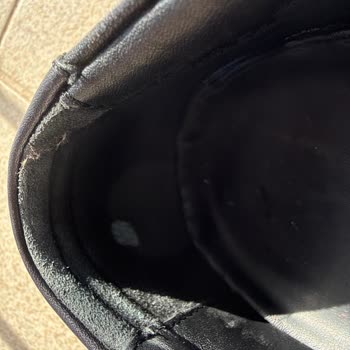 FLO Ayakkabı Kenarları Açılan Ve Boyası Ayağa Geçen Ayakkabının İade Reddi Haksız