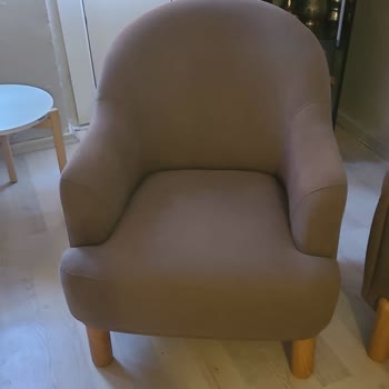 İstikbal Bayisindeki Eksik Koltuk Ayağı, Çelişkili Bilgilendirme Ve Uzayan Teslim Süreci