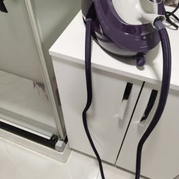 Philips 8000 Ütüsünün Buhar Kablosu İlk Kullanımda Aşırı Isındı