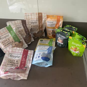 Fropie Granola Paketi İçinde Canlı Larvalar Ve Hijyen Sorunu, İade Süresi Nedeniyle İade Reddedildi