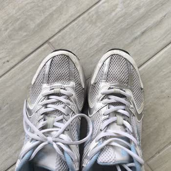 Kısa Sürede Yan Yırtılan New Balance MR530 Ayakkabıda Kalite Ve İade Sorunu