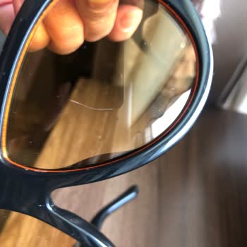 İlk Gözlük Tek Kullanımda Kırıldı, İkinci Ürün Çizik Ve Yanlış Ürün Çözüm Yok