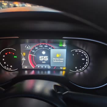 Fiat Egea Cross'ta Çarpışma Önleyici Fren Çalışmıyor, Elektrik Uyarı Lambaları Sürekli Yanıyor