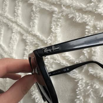Rayban Gözlüğümde Logo Renk Farkı Ve Garanti Reddi