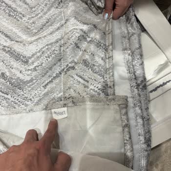 Çeyiz Paketi Kötü Durumda Ve Nevresim Teslimatı Gecikiyor
