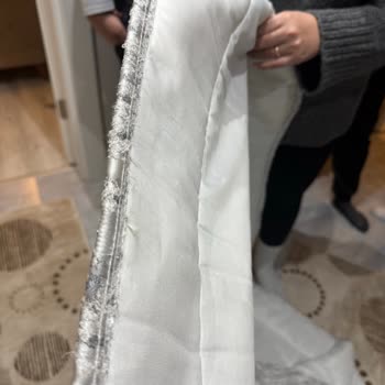 Çeyiz Paketi Kötü Durumda Ve Nevresim Teslimatı Gecikiyor