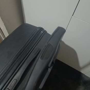 Sunexpress Uçuşu Sonrası Çekçek Kırılan Valiz İçin Tam Değişim Veya İade Talebi