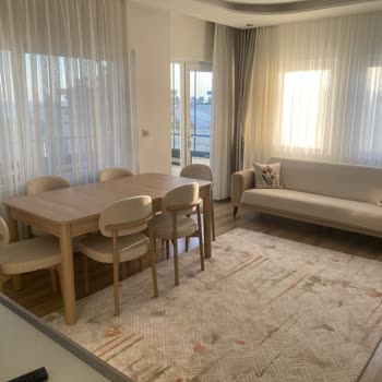 Yanlış Sandalyeler Teslim Edildi Ve Tam İade Talebi