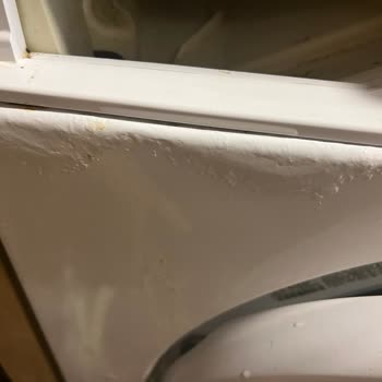 Beko Çamaşır Makinesinde Deterjan Haznesi Kabarıyor, Garanti Dışı Olsa Da Değişim Talebi