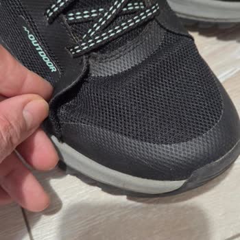 Skechers Ayakkabının Bir Buçuk Ayda Yırtılması Ve Mağazadan Çözüm Sunulmaması