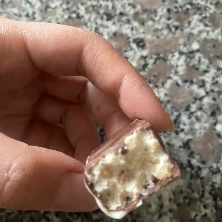 Ülker Piko Çikolatasının Bayat Ve Bozuk Çıkması