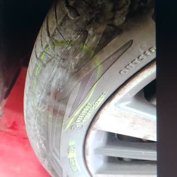 Fabrika Çıkışlı Lastiğin Kullanım Hatası Olmadan Balon Yapması: Garanti Kapsamında Değişim Talebi