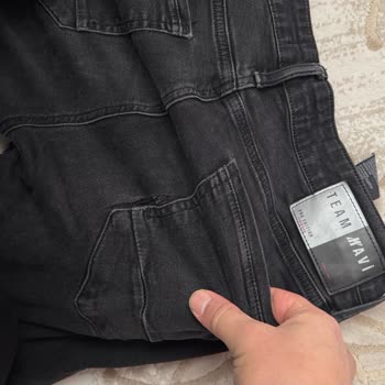 Mavi Pantolonların Arka Cep Yırtılmaları Ve Çözüm Talebi