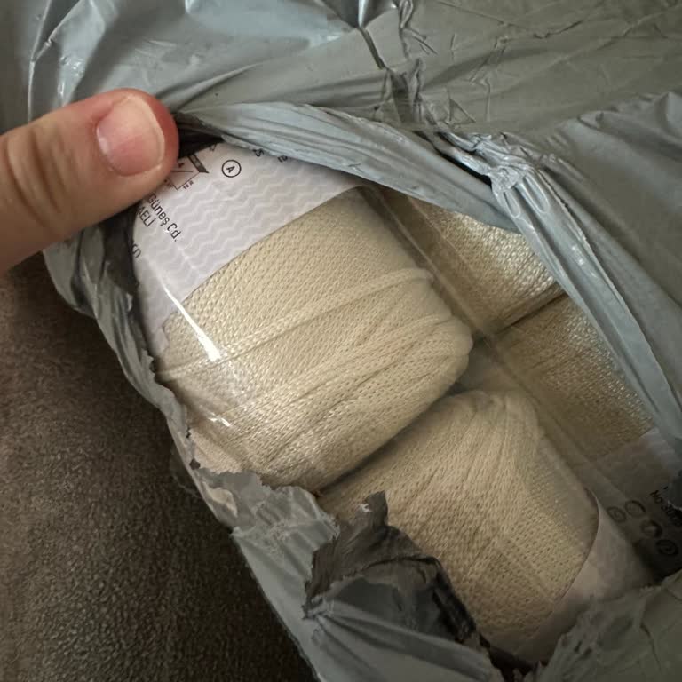 Vollen Yarn Yanlış Ürün Gönderimi ve İletişim Sorunu