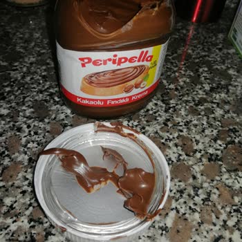 Kapağı Açılmayan Kakaolu Fındık Kreması Cam Kırılması Sebebiyle Güvenlik Riski Ve Mağduriyet