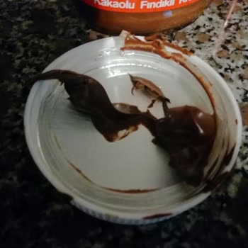 Kapağı Açılmayan Kakaolu Fındık Kreması Cam Kırılması Sebebiyle Güvenlik Riski Ve Mağduriyet