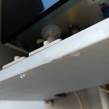 Daikin D2CSC024 Kombide Sürekli Su Kaçırma Ve Basınç Düşüşü